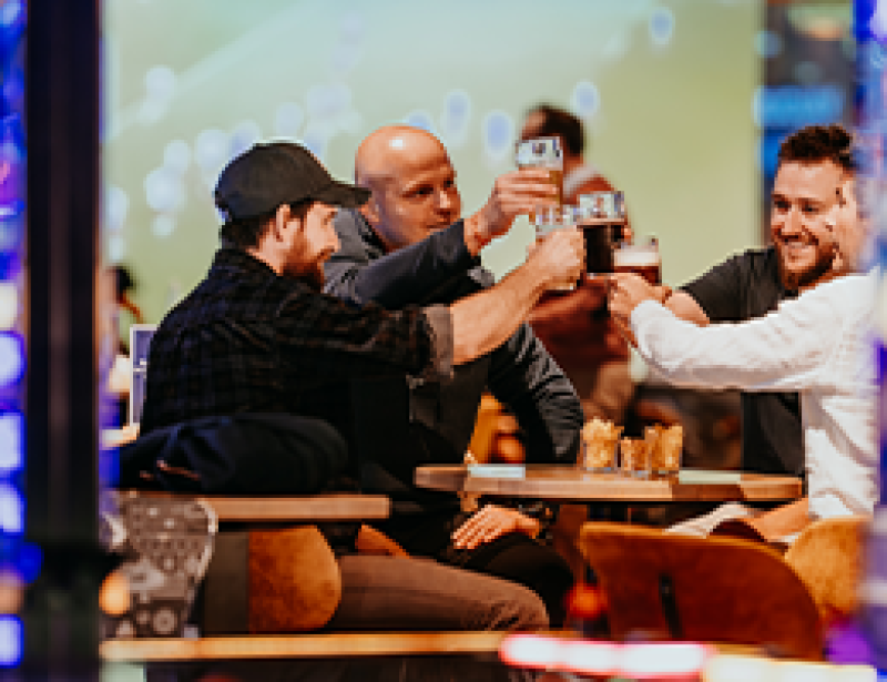 LE BAR